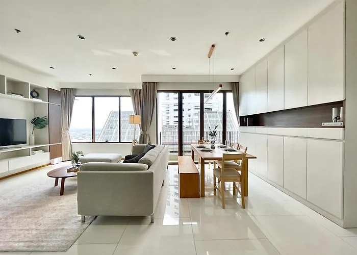 Near Bts L Large105sqm L Fully Furnish L Sauna * 曼谷