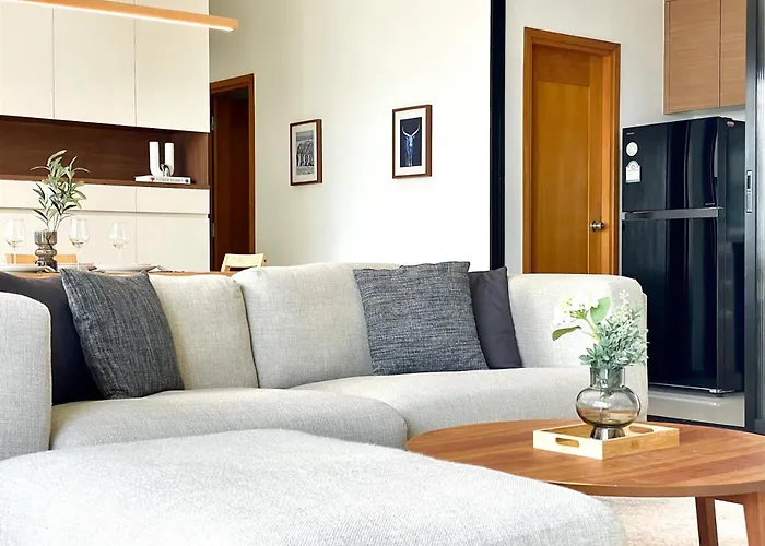 度假居 Near Bts L Large105sqm L Fully Furnish L Sauna *