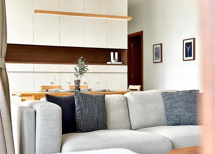 度假居 Near Bts L Large105sqm L Fully Furnish L Sauna 曼谷