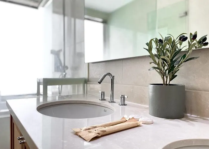 Near Bts L Large105sqm L Fully Furnish L Sauna *