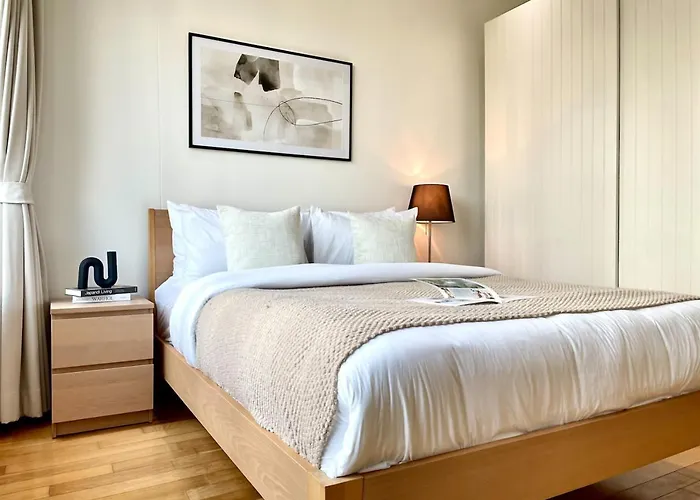 Near Bts L Large105sqm L Fully Furnish L Sauna 曼谷