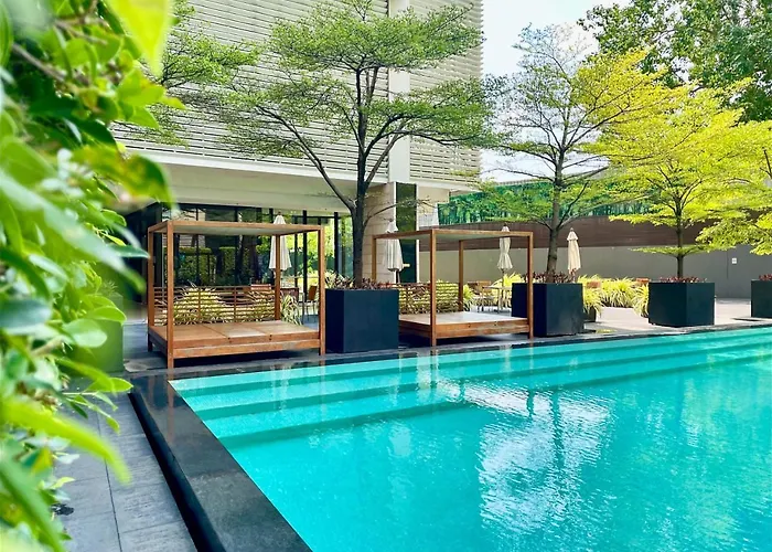 度假居 Near Bts L Large105sqm L Fully Furnish L Sauna 曼谷